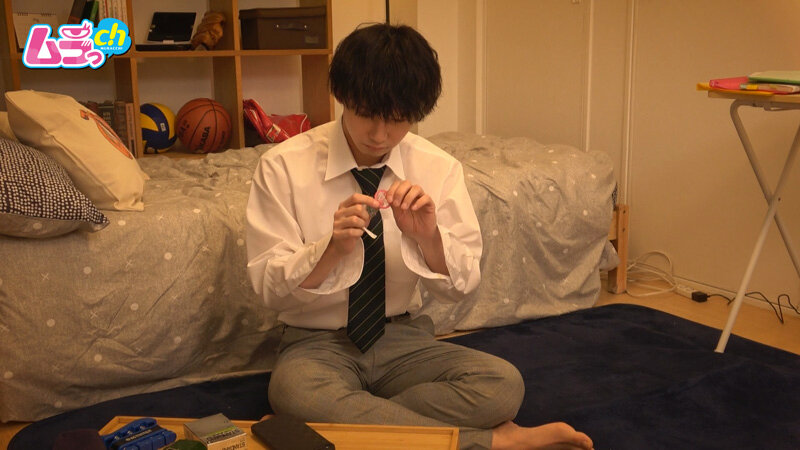ニンゲン観察 おせっかいな姉がエッチ未経験の弟に性教育！？ゴムの付け方を教えるだけのはずがおマ〇コの取り扱いまでしっかり教えズッポリハメてちゃっかりイキまくる 016