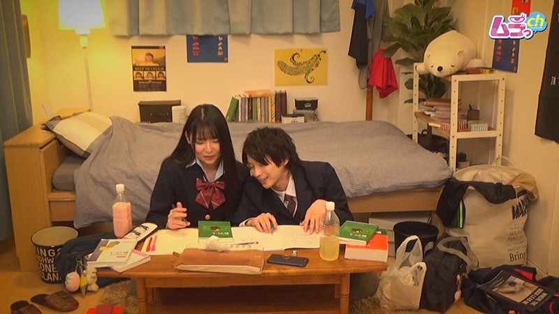 カップル盗撮 勉学に勤しむべき学生カップルが、親の居ぬ間に盛り上がるオトナ顔負けのドエロSEX 004