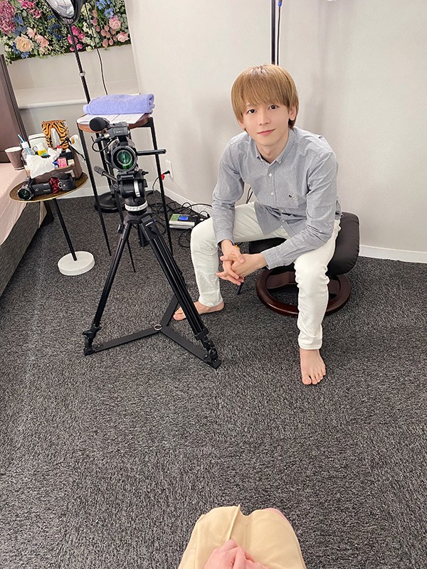 「AV女優になってみた！！」 【AV女優デビュー疑似体験VR】―人気AV男優【向理来】と初めてのハメ撮り撮影― 浜崎真緒 004