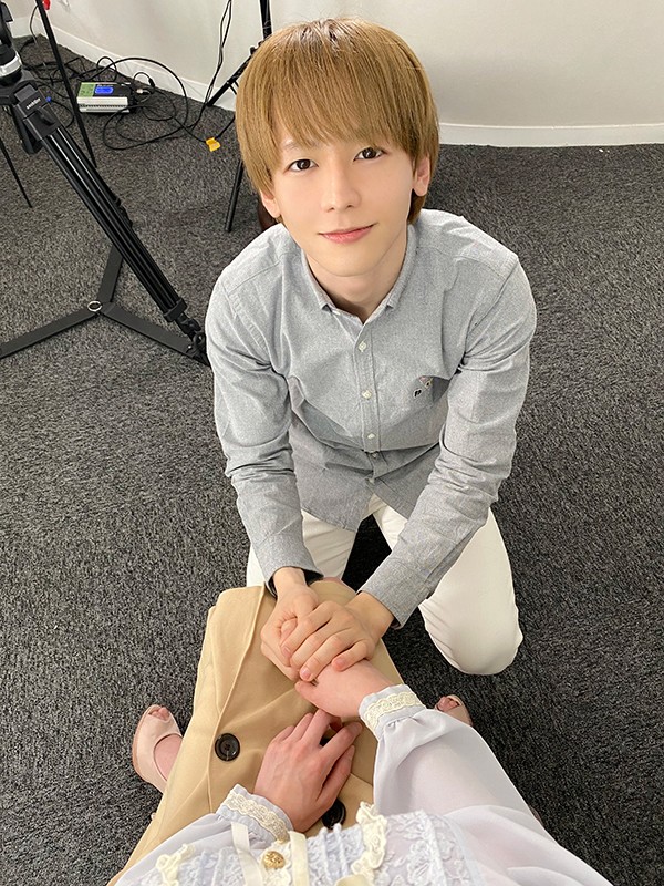 「AV女優になってみた！！」 【AV女優デビュー疑似体験VR】―人気AV男優【向理来】と初めてのハメ撮り撮影― 浜崎真緒 011