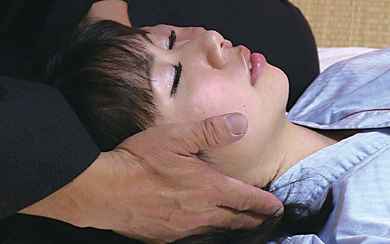 素人ママさんが思わずハマる!!女性向けエステの性感マッサージ4時間 009